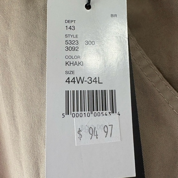 NWT Britches, size W44 x L34 Men's Tan Cargo Pants, stretchy khaki hiking - Picture 2 of 7